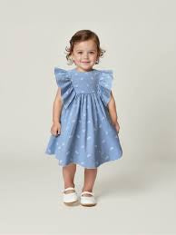 Abito rosa elegante con fiore